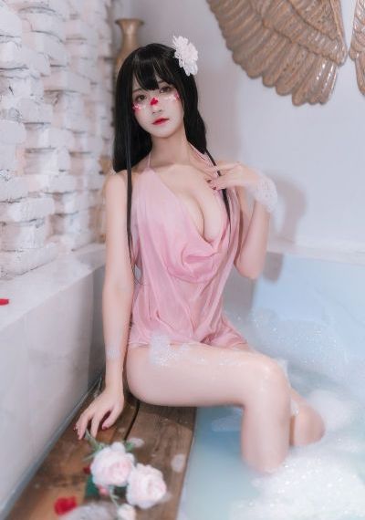 办公室浪荡女秘在线观看