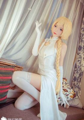 女教师含羞撅起屁股粗暴