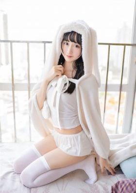 美丽的小蜜桃3